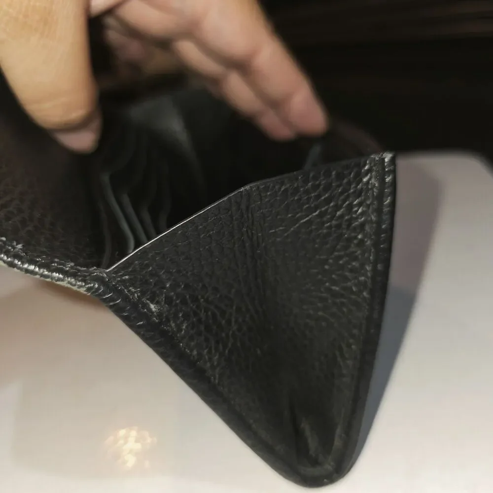 CUYANA Black Pebbled Leather Snap Closure Full Size Minimalist Card Slots Wallet - Picture 7 of 13